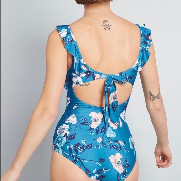 Modcloth Nikky One Piece Bathing Suit - Picture 4 of 4